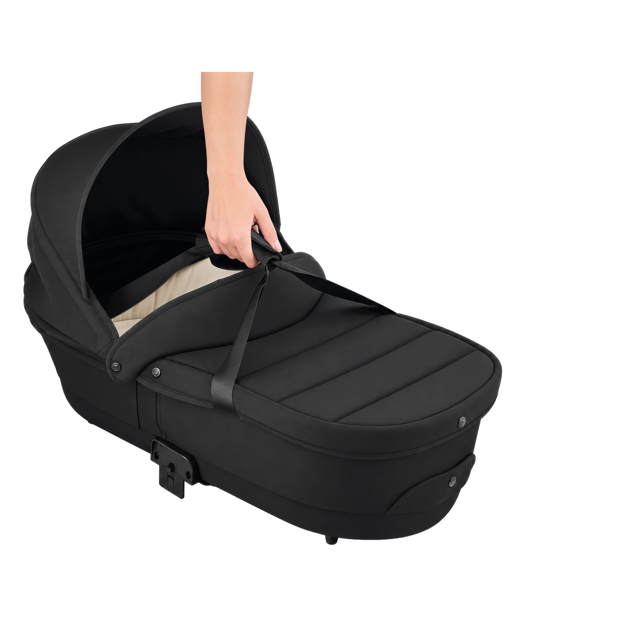 03 921 Carry Cot With Comfortable Carry Handle