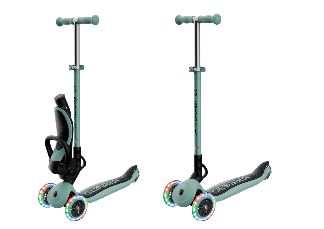02 940 Scooter With Liftable Removable Seat