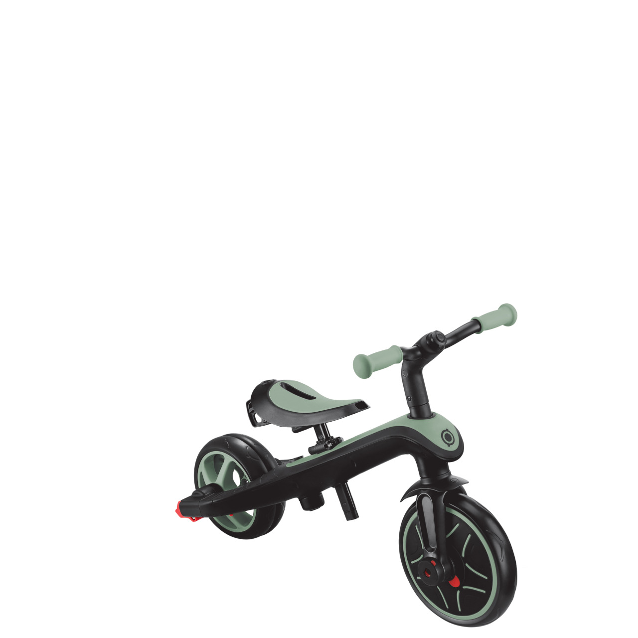 06_634-809-2_globber-explorer-trike-toddler-learning-to-ride