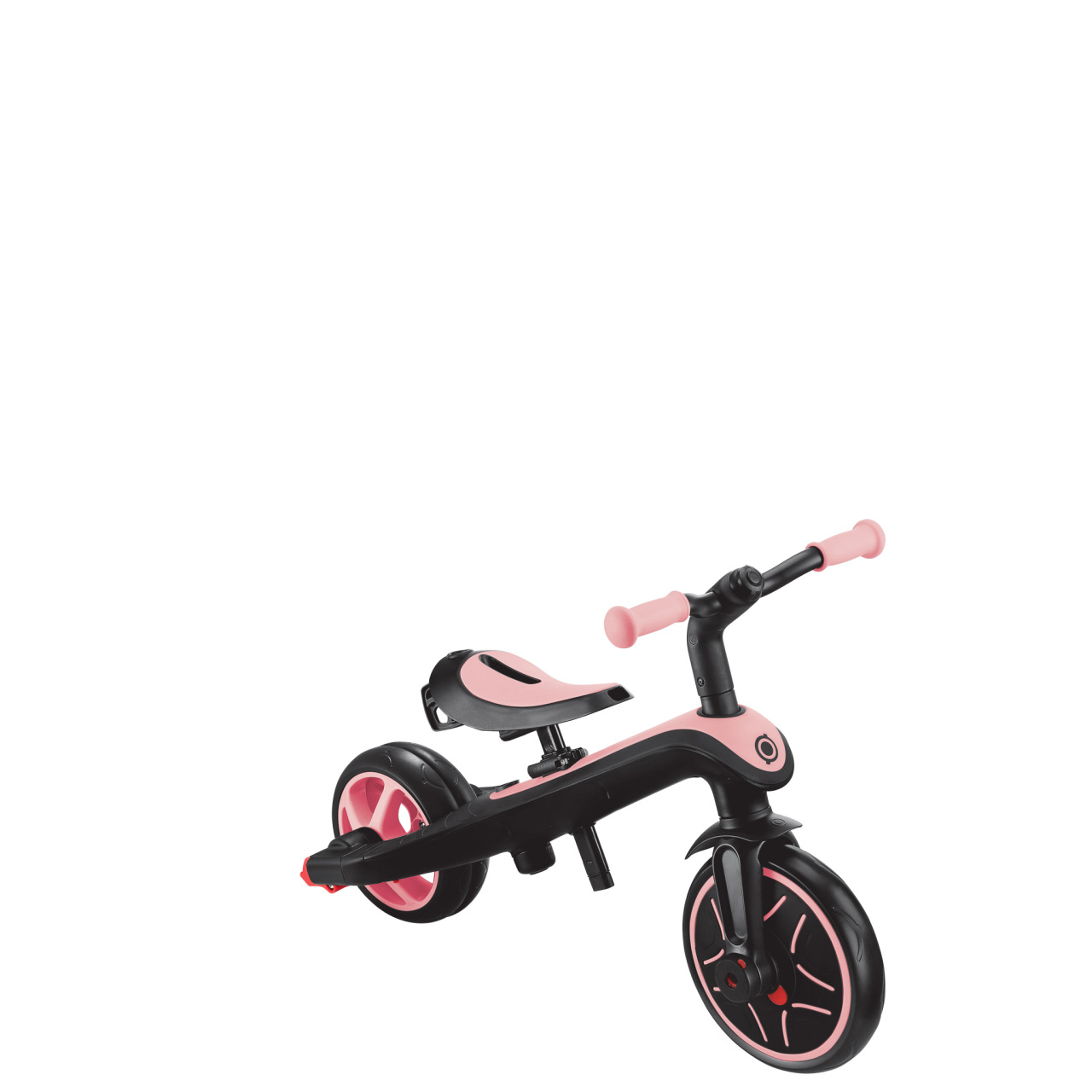 06_634-810-2_globber-explorer-trike-toddler-learning-to-ride