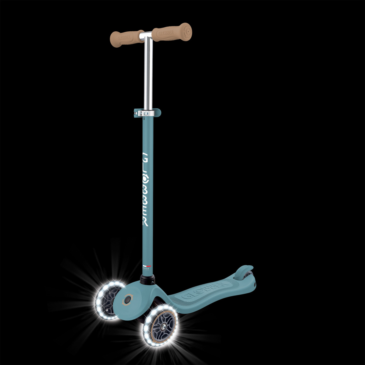 02 428 200 Adjustable 3 Wheel Scooter With LED Lights