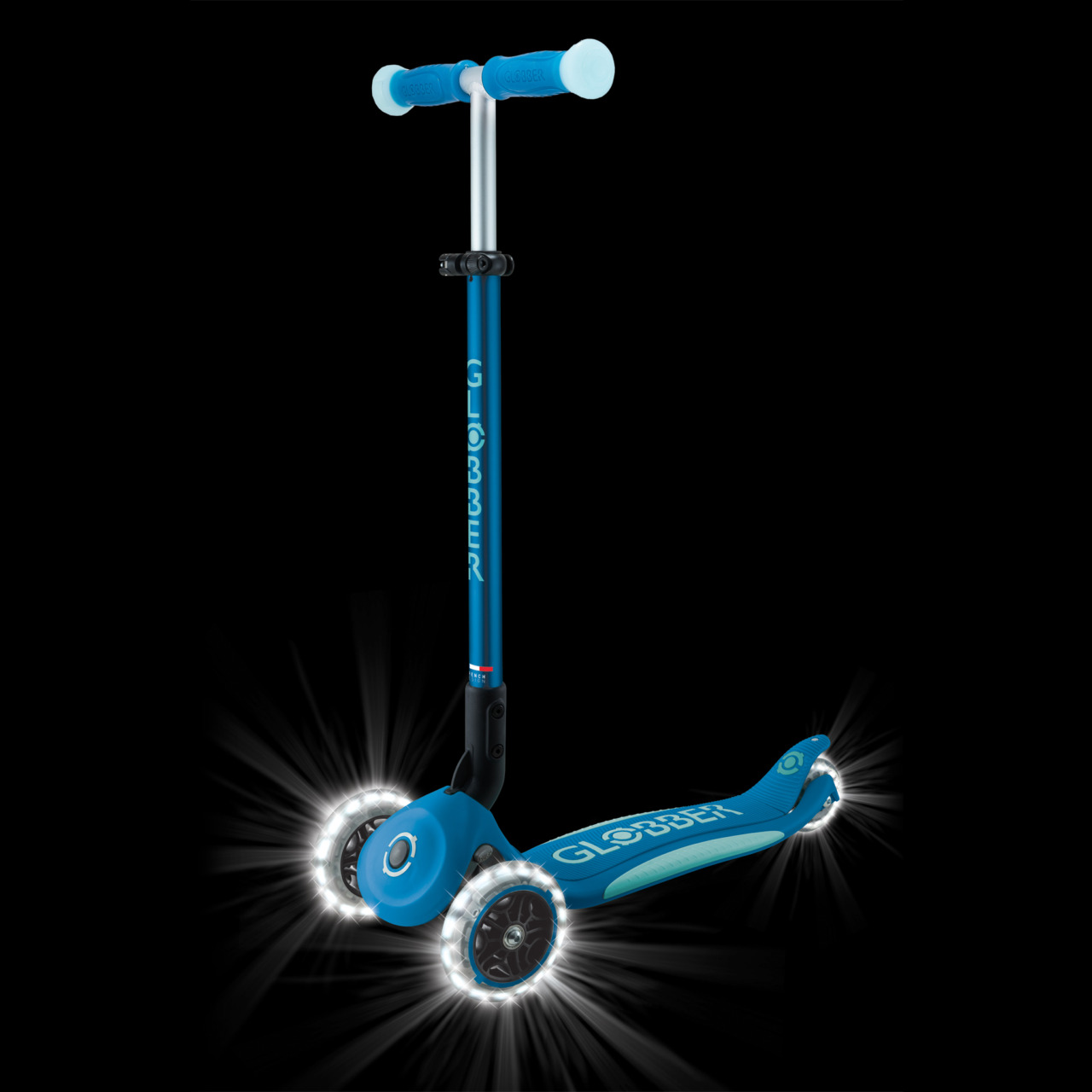 02 839 100 Glowing Scooter For Kids