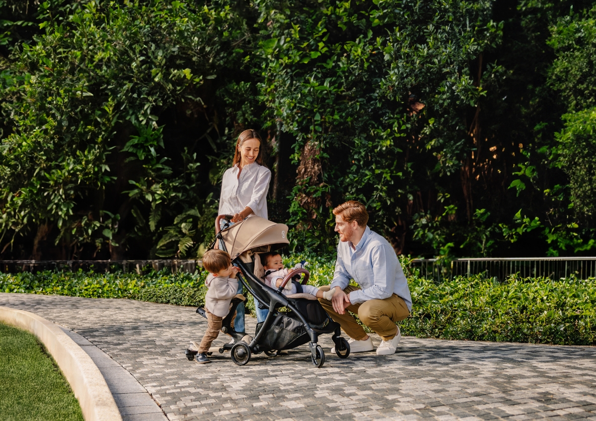 Details4 STROLL Series Compact Foldable Baby Stroller