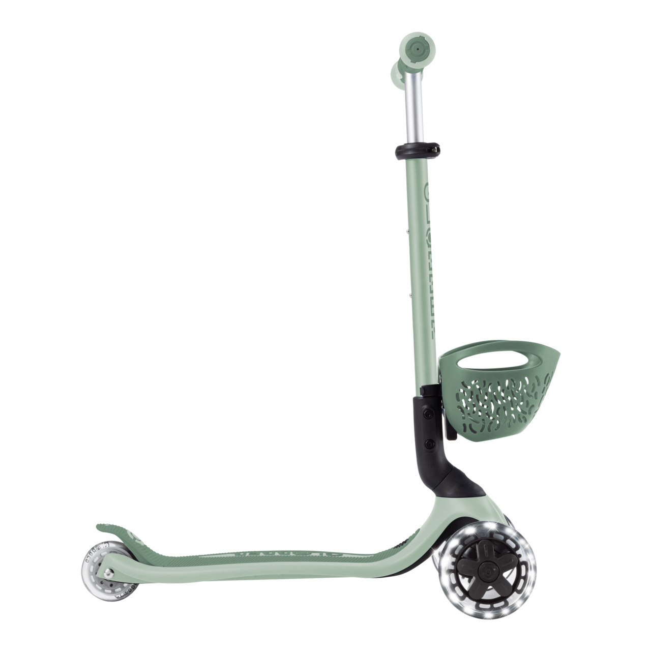 844-104_ride-on-scooter