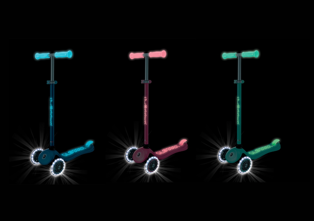 01 443 Glow In The Dark Magic Scooter