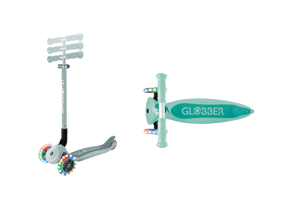 02 432 XXX 4 Light Up Kick Scooter